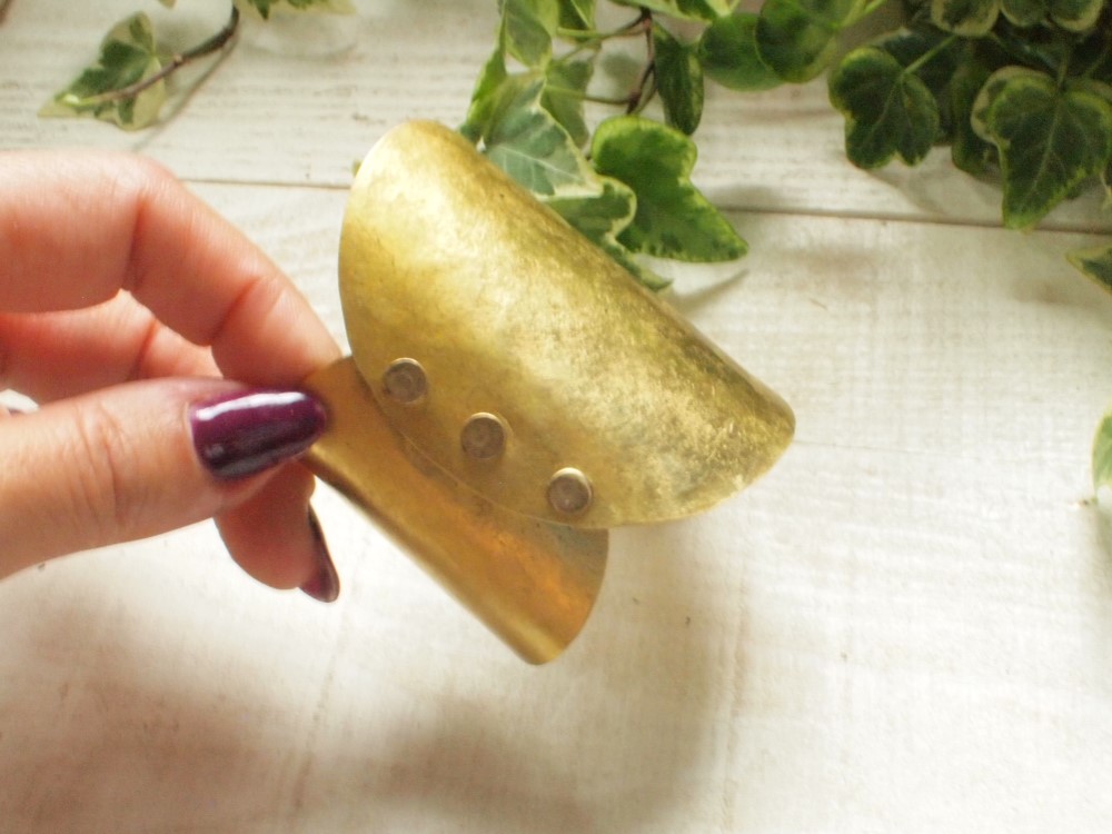 真鍮　大きなお月さまのバングル