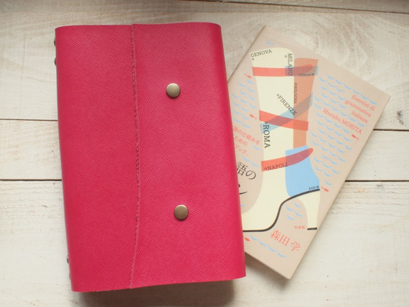 本革 B6/B6変形手帳カバー元気なピンクで トラベラーズタイプ 手帳