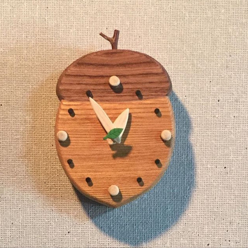 どんぐり子 木製時計 『どんぐり末っ子ちびすけ』 掛け時計・置き時計 かぜまがり