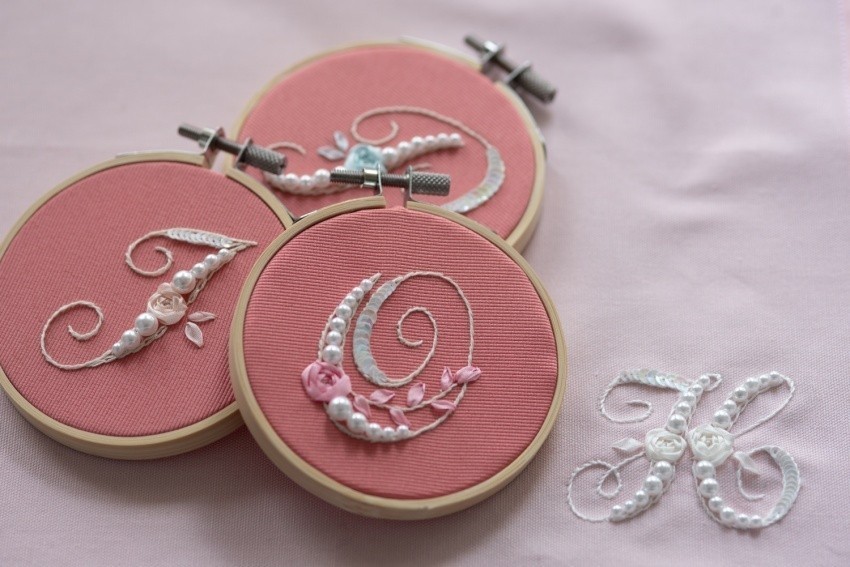 楽天市場】刺繍レース切り替えプリーツロングパーティードレス