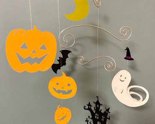 ステンドグラス　ハロウィンモチーフのモビール(バラ売りも可) ステンドグラス ハロウィンモチーフのモビール(バラ売りも可) 季節・年