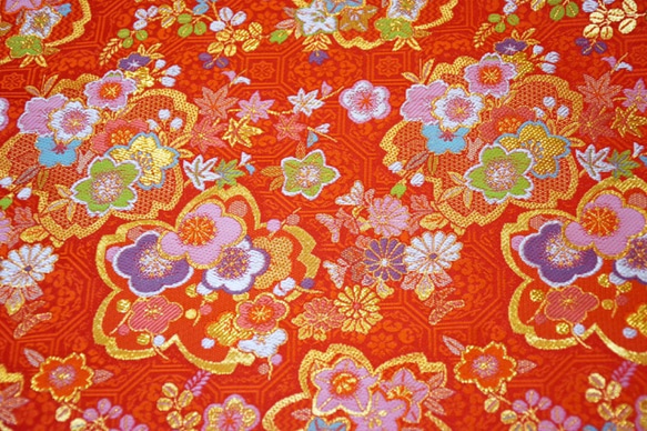 金色錦緞布料櫻花紅（朱紅色）在赤子地☆布料寬度約33公分x長度