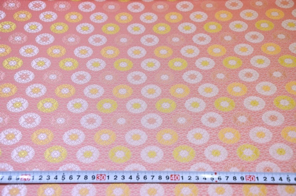 金襴 亀甲地に浮線菊 ピンク  ☆巾33cm×長さ50cm☆ 連続カット可（9466-30H1） 4枚目の画像