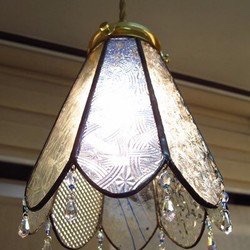 ステンドグラス.大人可愛いペンダントライト☆彡スカイブルー(シェードと 灯具のセット)