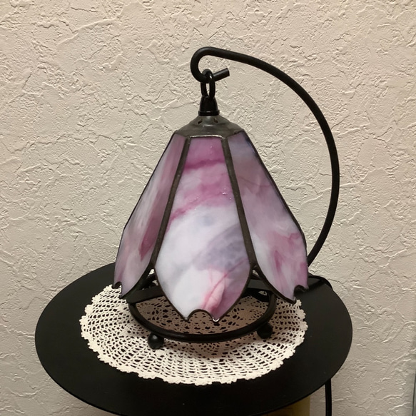 ステンドグラス・テーブルランプ(桜ピンク) 1枚目の画像