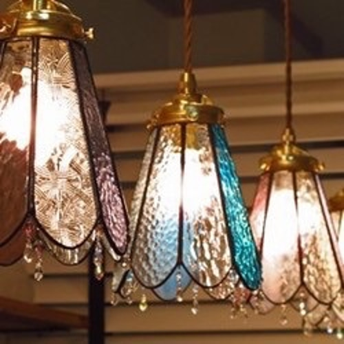 ステンドグラス.大人可愛いペンダントライト☆彡ピンク(シェードと