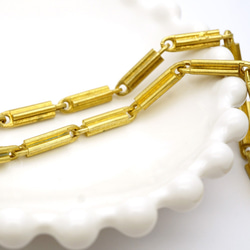 變形的鏈條鏈由黃銅製成，長度為50厘米黃銅鏈 第3張的照片