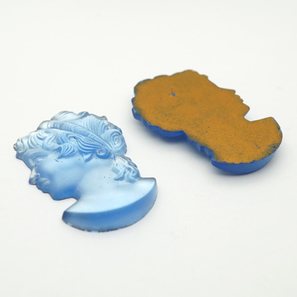 ヴィンテージ 半透明サファイアブルー ガラスカボション 2枚目の画像