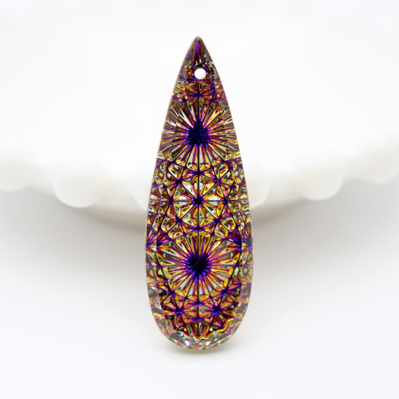 ハンドメイド ガラス細工ロングティアドロップ型ペンダント ドイツ製