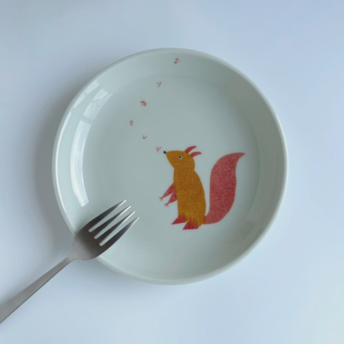 リス陶器絵皿オブジェ③ リスさん 6寸皿（子供用食器） 大皿 陶房青 通販 11147252｜Creema