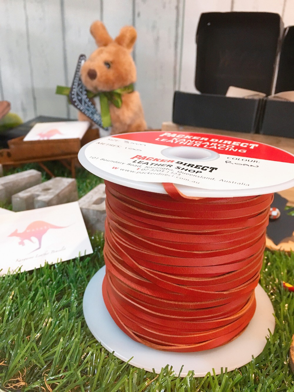 ワラビオーストラリアカンガルーレザーカンガルーレザー•レザーコード•ROAN赤レンガ•100M