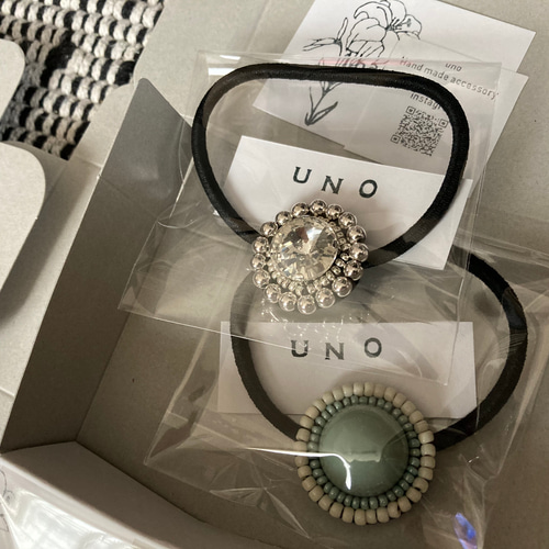 CHANELヴィンテージカチューシャキラキラビジューヘアアクセサリー