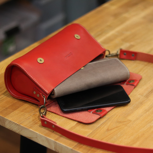 長財布とスマホが入るショルダーバッグ NSHショルダー グリーン