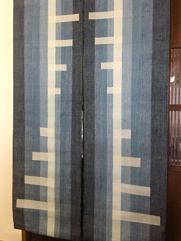 暖簾(C) ／ 手織り 藍染 暖簾(C) ・ 手織り 藍染