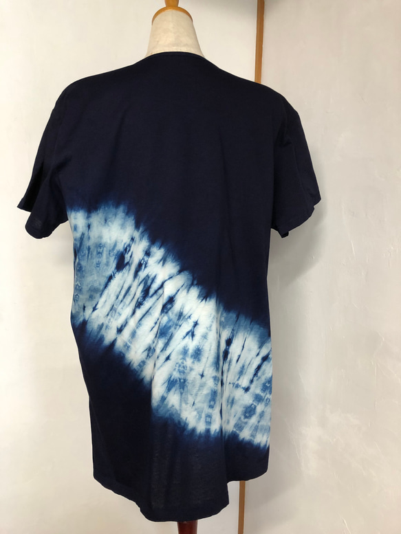 本藍染め　綿ニットTシャツ　半袖（３Ｌ）スリット入りT-009 2枚目の画像