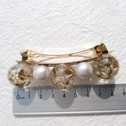 sphere barretta of baby’s breath & pearl 蕾かすみ草とコットンパールのバレッタ 4枚目の画像