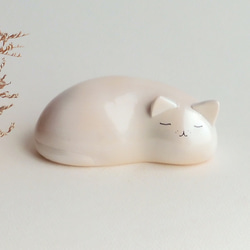 眠り猫（白）（木 動物 置物  sleeping cat / wood / animal / figurine) 1枚目の画像