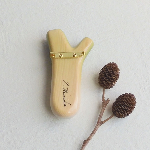 おおネギのブローチ (大) Brooch of wooden Japanese leek ブローチ