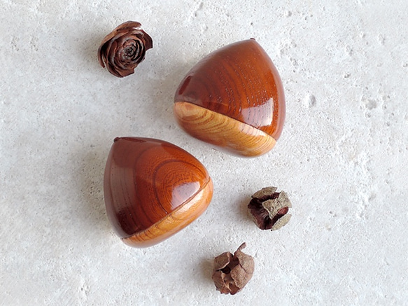 けやきの栗  wooden chestnut 1枚目の画像