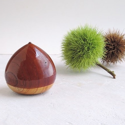 けやきの栗  wooden chestnut 2枚目の画像