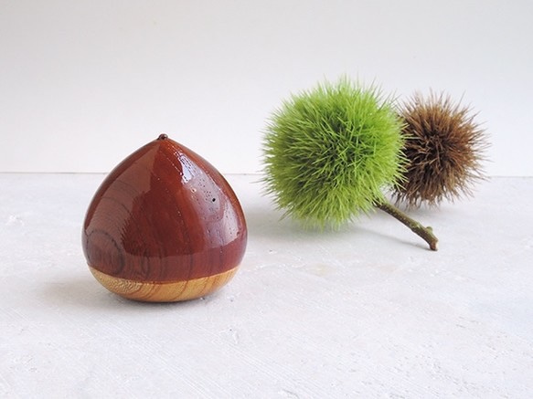 けやきの栗  wooden chestnut 2枚目の画像