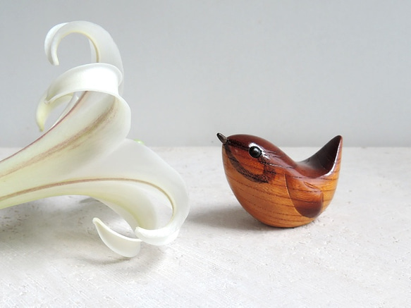 ミソサザイ （木・鳥・動物・置物） wren / wooden bird / animal 2枚目の画像