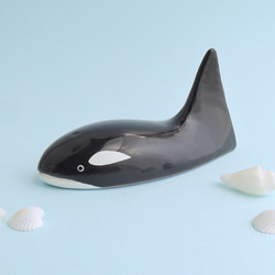シャチS (★台付き)  wooden killer whale / orca 1枚目の画像