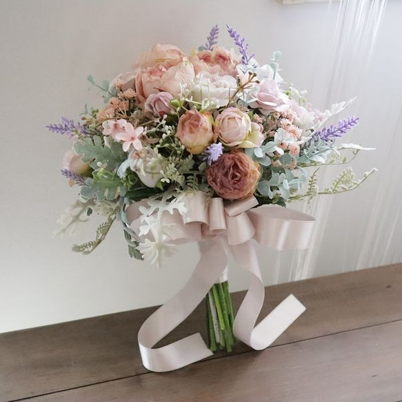 柔らかアンティークカラー　クラッチブーケ　ブトニア付　前撮り　撮影　パーティ　178 5枚目の画像