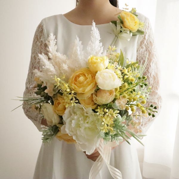 ラナンとミモザのホワイトイエローブーケ  前撮り　フォトウェディング　mimosa