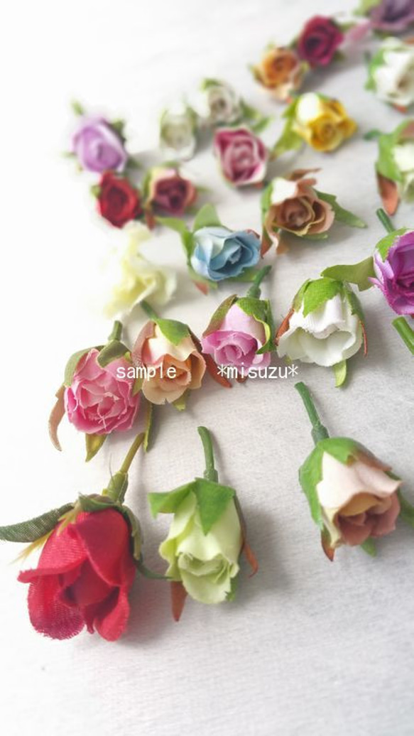 薔薇パーツ　バラのつぼみ　色々30P　　ハンドメイド資材　コサージュ　リースの下挿し　工作の材料　造花 2枚目の画像