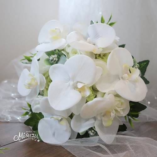 新作*misuzu* 胡蝶蘭のラウンドブーケ ウェディング 前撮り 2次