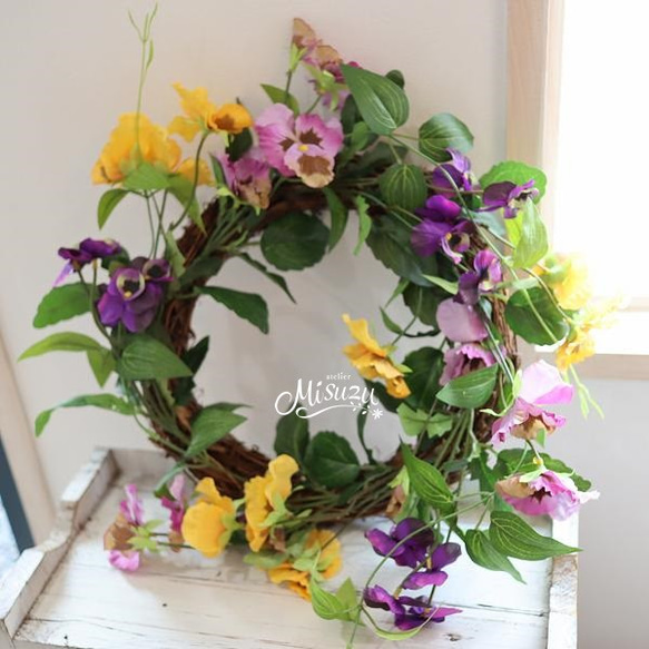 残1 色とりどりパンジーのリース 玄関リース ガーデンリース 春