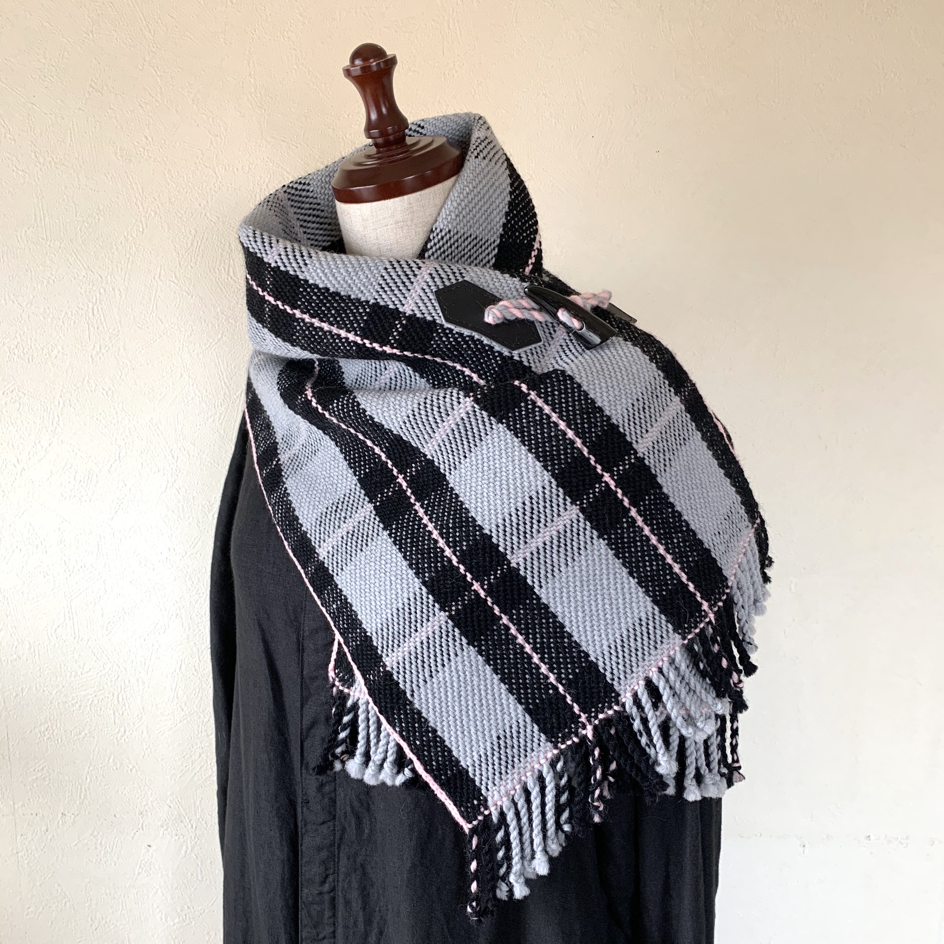 チェック トグルマフラー5号（グレー×黒×ピンク）