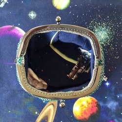 ブルーグリーン玉虫色ビーズがま口(L)/内布:宇宙 3枚目の画像