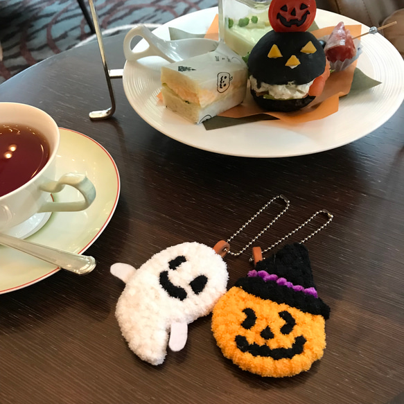 ペアが可愛い！ラグラグで癒し系のハロウィンチャーム　ジャックオーランタン&オバケ　バッグチャームやペンダントにも 8枚目の画像