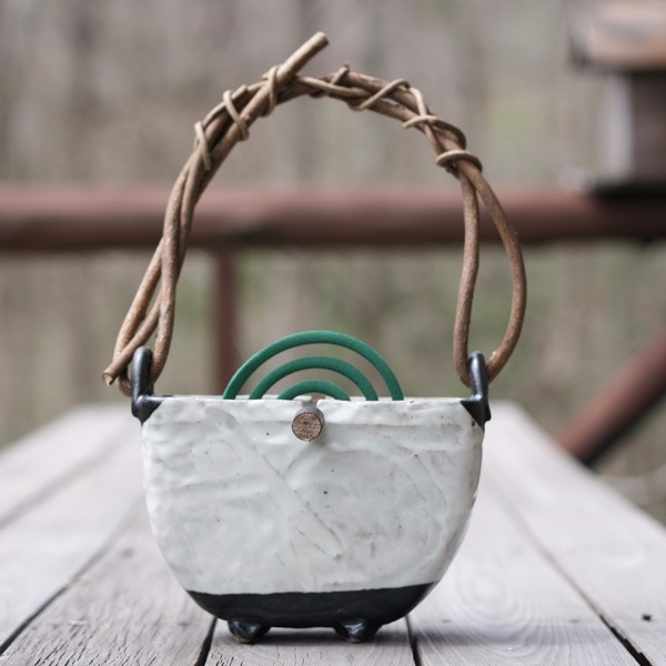 【粉引き吊る付き蚊遣り】 KA7  虫 蚊取り線香 夏 花 花瓶 おしゃれ 素敵 かわいい 美味しい 祝い 6,600円