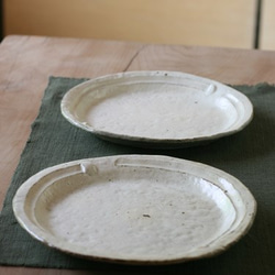 【粉引き 丸皿大】S4  パスタ・カレー皿 美味しい 人気 おしゃれ 素敵 かわいい 誕生日 プレゼント 陶芸 3枚目の画像