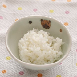 【子供の食器ご飯茶碗 くま】KO7 おしゃれ 出産祝い 内祝い 可愛い 食い初め 誕生日 プレゼント 孫 お友達 陶芸 1枚目の画像