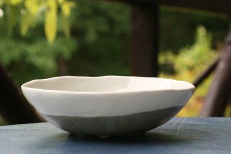 【陶器と磁器 丸鉢大】h３煮物 盛り鉢 取り鉢 おしゃれ 素敵 かわいい 美味しい 結婚祝い 陶芸