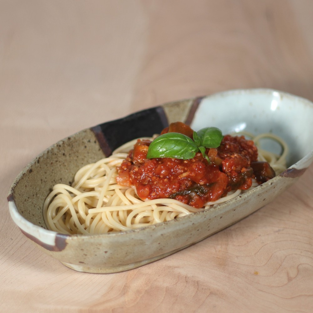 【塗り分け 小判鉢】ｈ50　和食器 陶芸 美濃焼 盛り鉢 煮物 取り鉢 サラダ 結婚祝い プレゼント 素敵 陶器 手作り