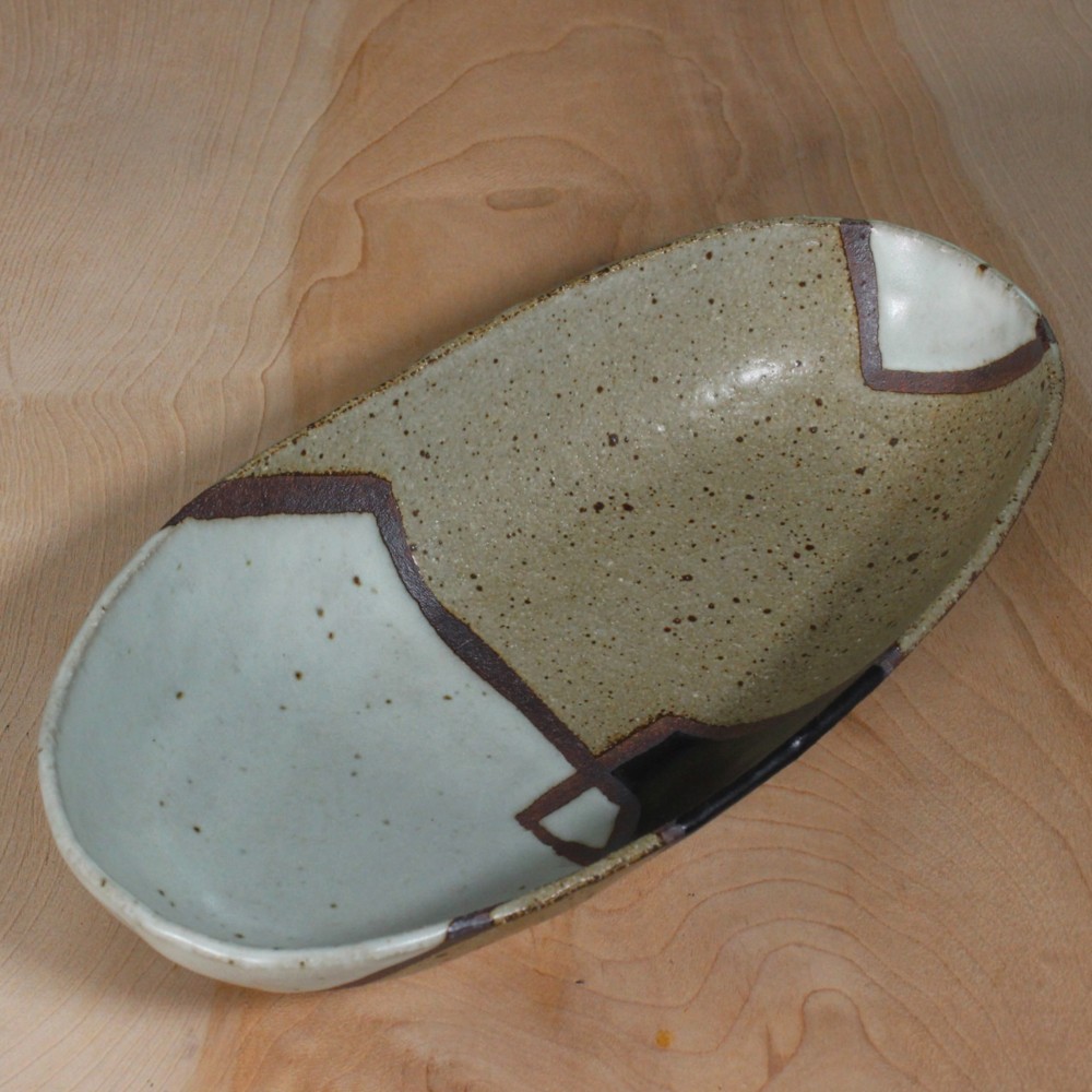 【塗り分け 小判鉢】ｈ50　和食器 陶芸 美濃焼 盛り鉢 煮物 取り鉢 サラダ 結婚祝い プレゼント 素敵 陶器 手作り