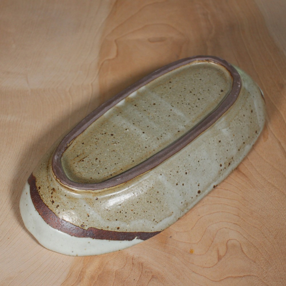 【塗り分け 小判鉢】ｈ50　和食器 陶芸 美濃焼 盛り鉢 煮物 取り鉢 サラダ 結婚祝い プレゼント 素敵 陶器 手作り