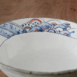 【粉引き赤絵付き中鉢】Ｈ76　煮物 盛り鉢 取り鉢 おしゃれ 素敵 かわいい 美味しい 結婚祝い 陶芸 5枚目の画像