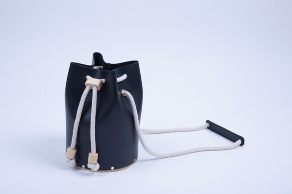 「模・良品」 木頭皮革袋 Bucket String Bag 第3張的照片