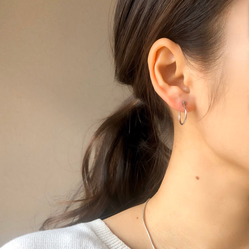高品質 純チタンポスト 15mm シルバーフープピアス ピアス（フープ