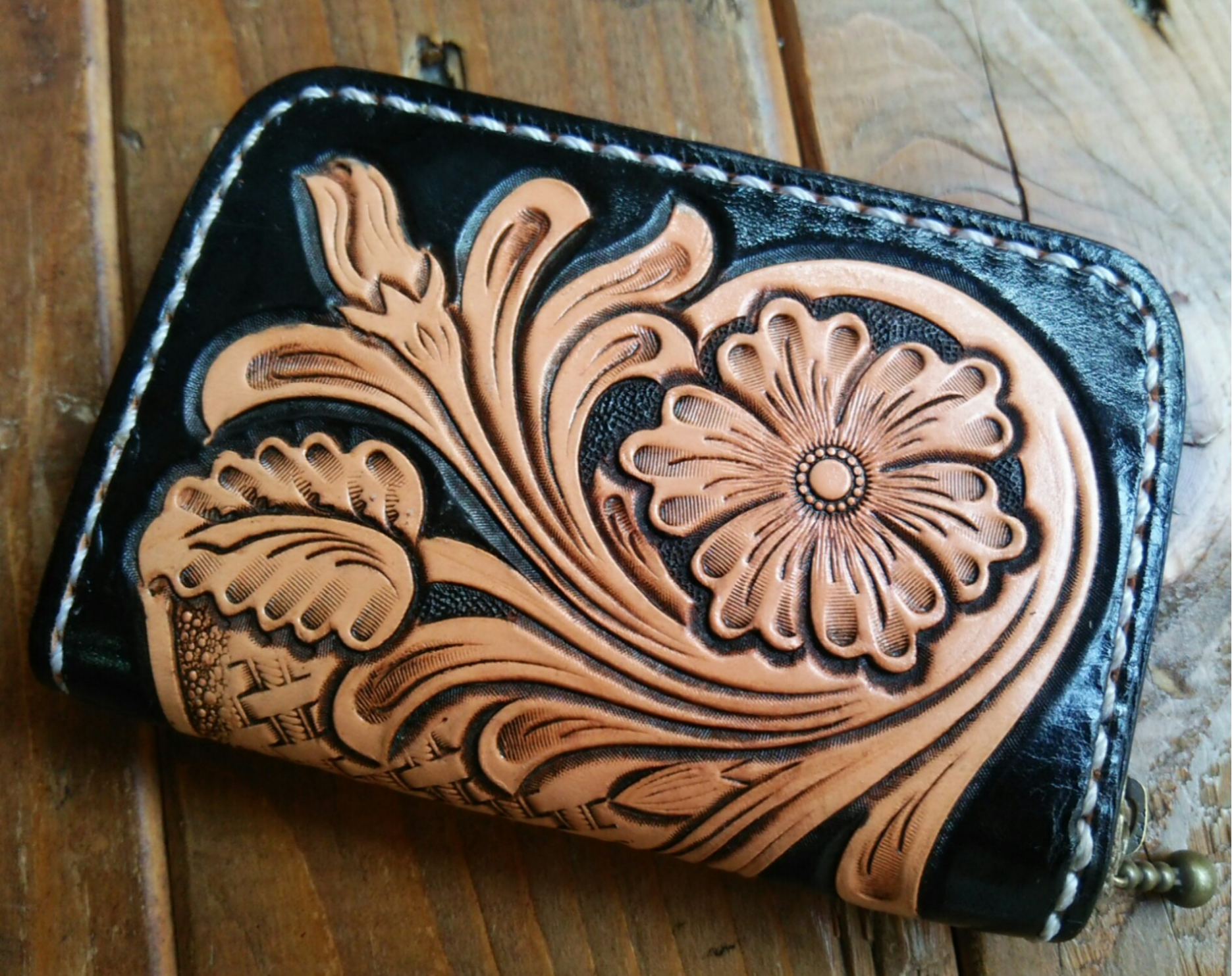 SAAD ラウンドファスナー カービング コンパクト ウォレット コインケース SAAD ラウンドファスナー カービング コンパクト ウォレット