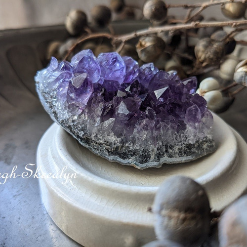 M1658☆アメジストクラスター1.8Kg☆天然石　原石 M1658☆アメジストクラスター1.8Kg☆天然石 原石