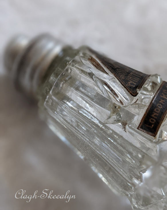 【ENGLAND antique】イギリスアンティーク・Spice jar/ スパイス瓶 /イギリスヴィンテージ雑貨 8枚目の画像