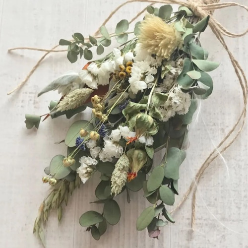 新芽の美しいユーカリ香るプロテアのコロンとしたナチュラルスワッグ 1cea3964b277ea33aea4e85a00b47f