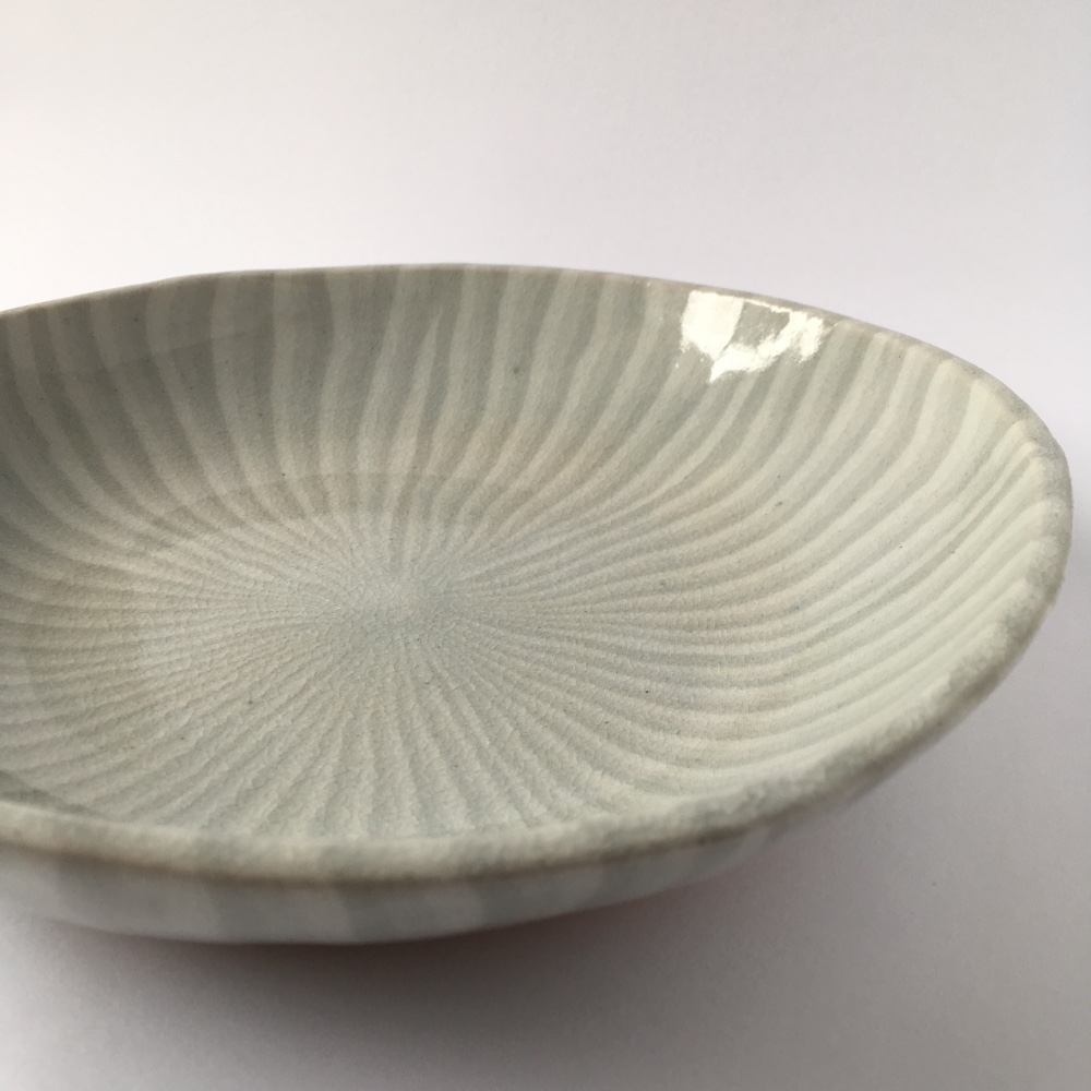 練り込み　グレー中皿 8,360円